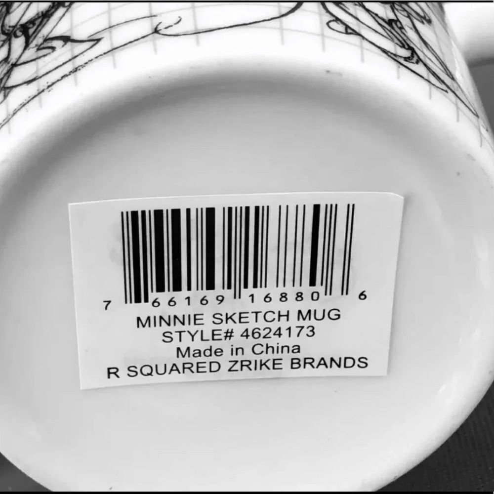 Minnie Mouse Sketch Mug - Picture 4 of 4